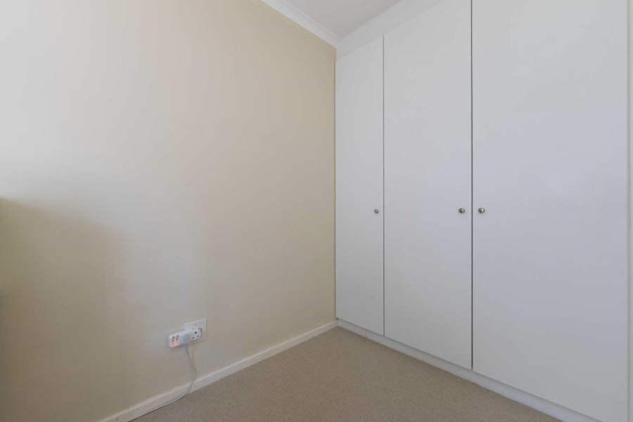 3 Bedroom Property for Sale in Sea Point Western Cape